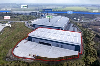 100 Whistler Dr, Castleford à louer Aérien- Image 1 de 5