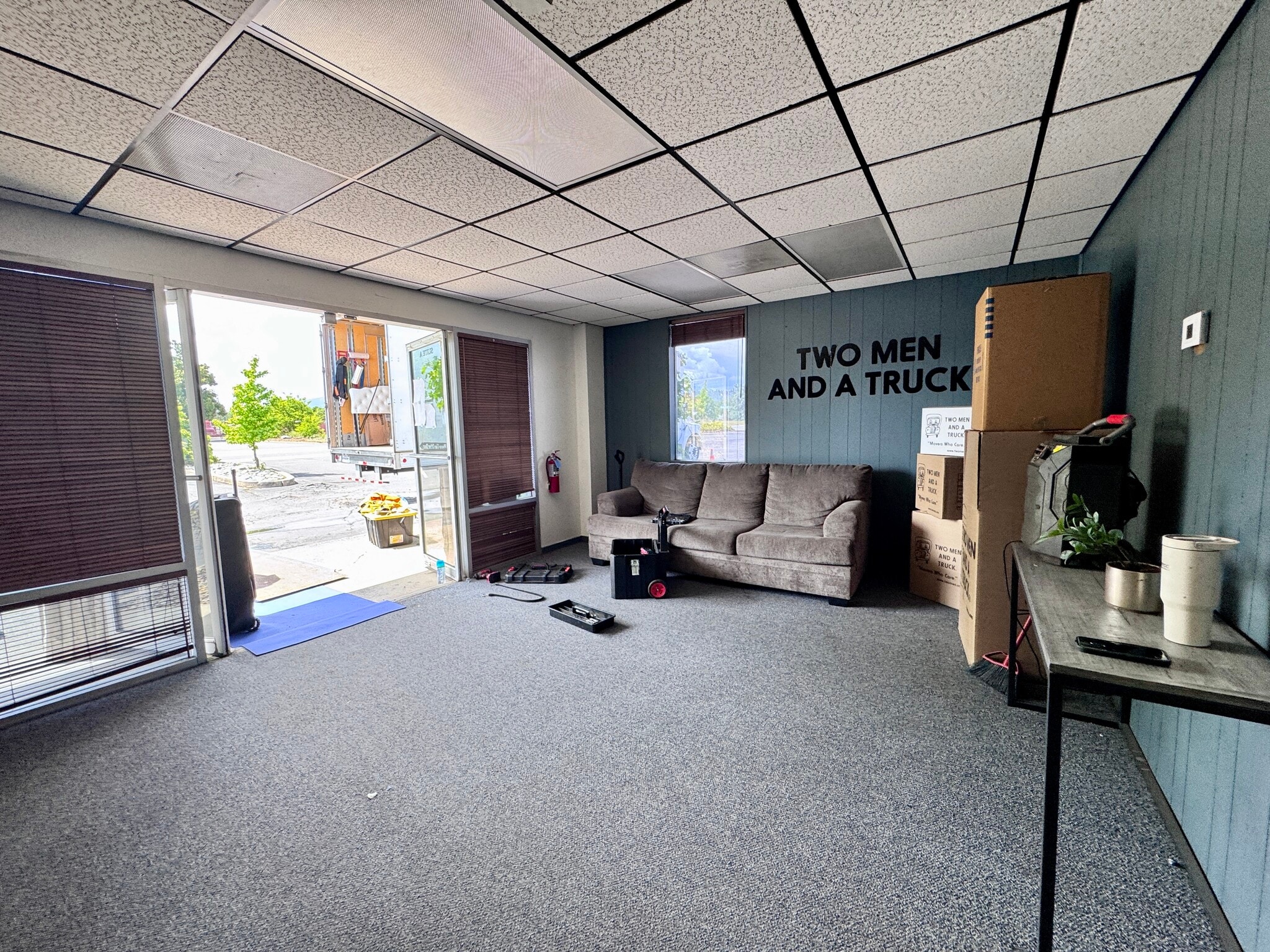 1593 Beltline Rd, Redding, CA for lease Interior Photo- Image 1 of 10
