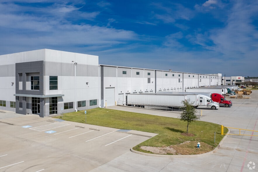 11833 Cutten Rd, Houston, TX for lease - Building Photo - Image 3 of 18