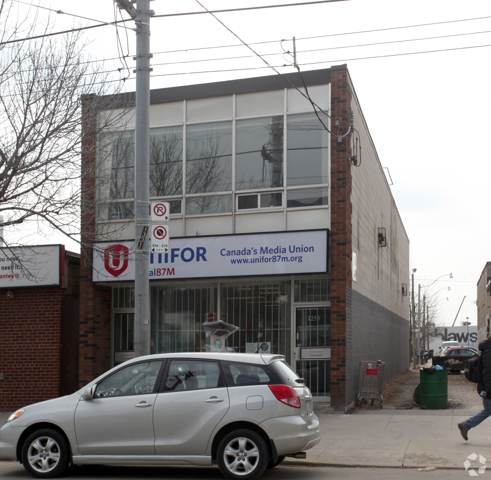 1253 Queen St E, Toronto, ON à vendre Photo principale- Image 1 de 1