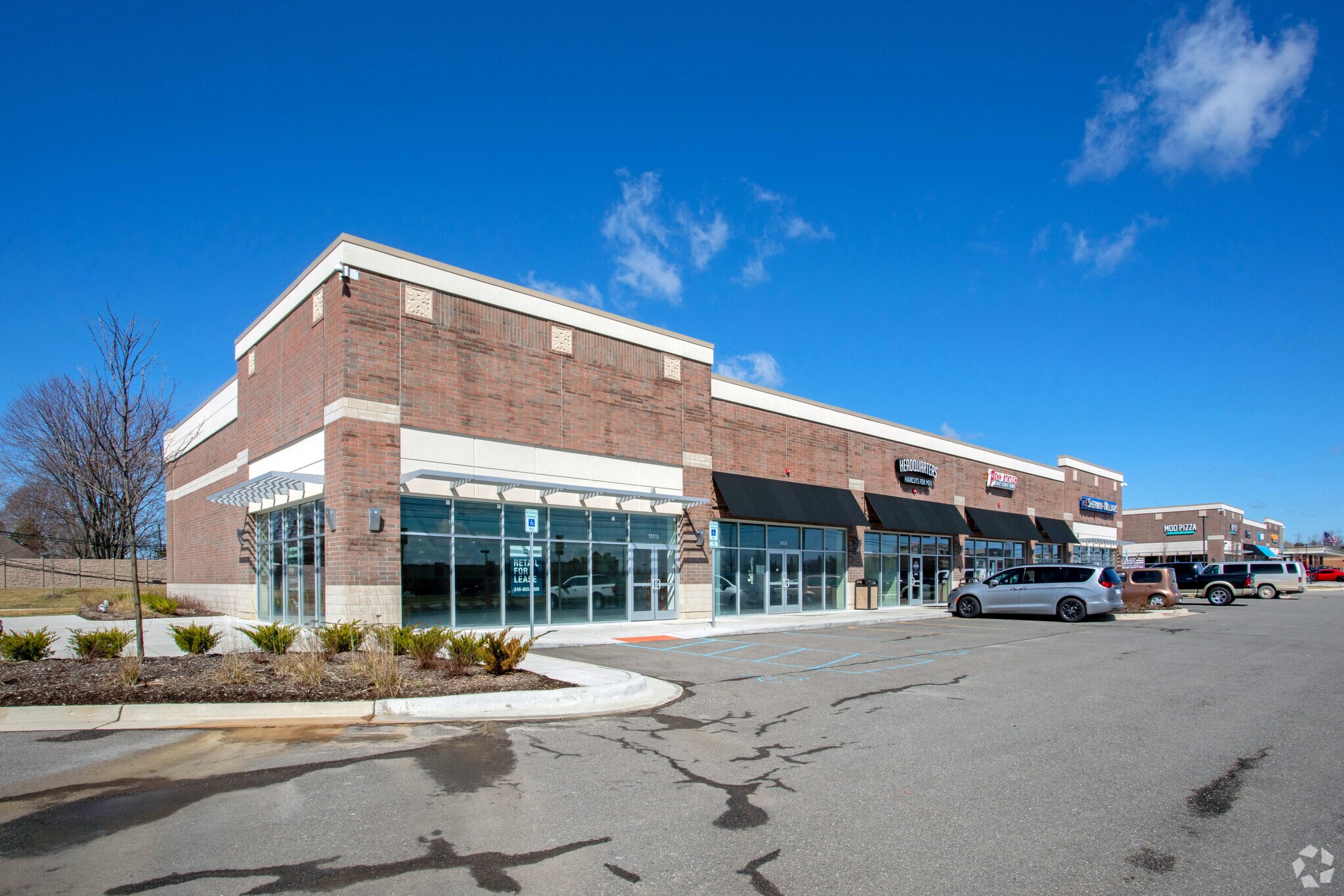 Van Dyke Ave, Shelby Township, MI à louer Photo du bâtiment- Image 1 de 6