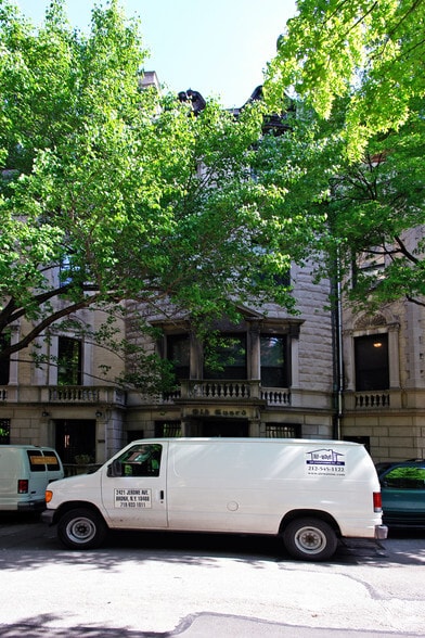 307 W 91st St, New York, NY for lease - Building Photo - Image 3 of 13