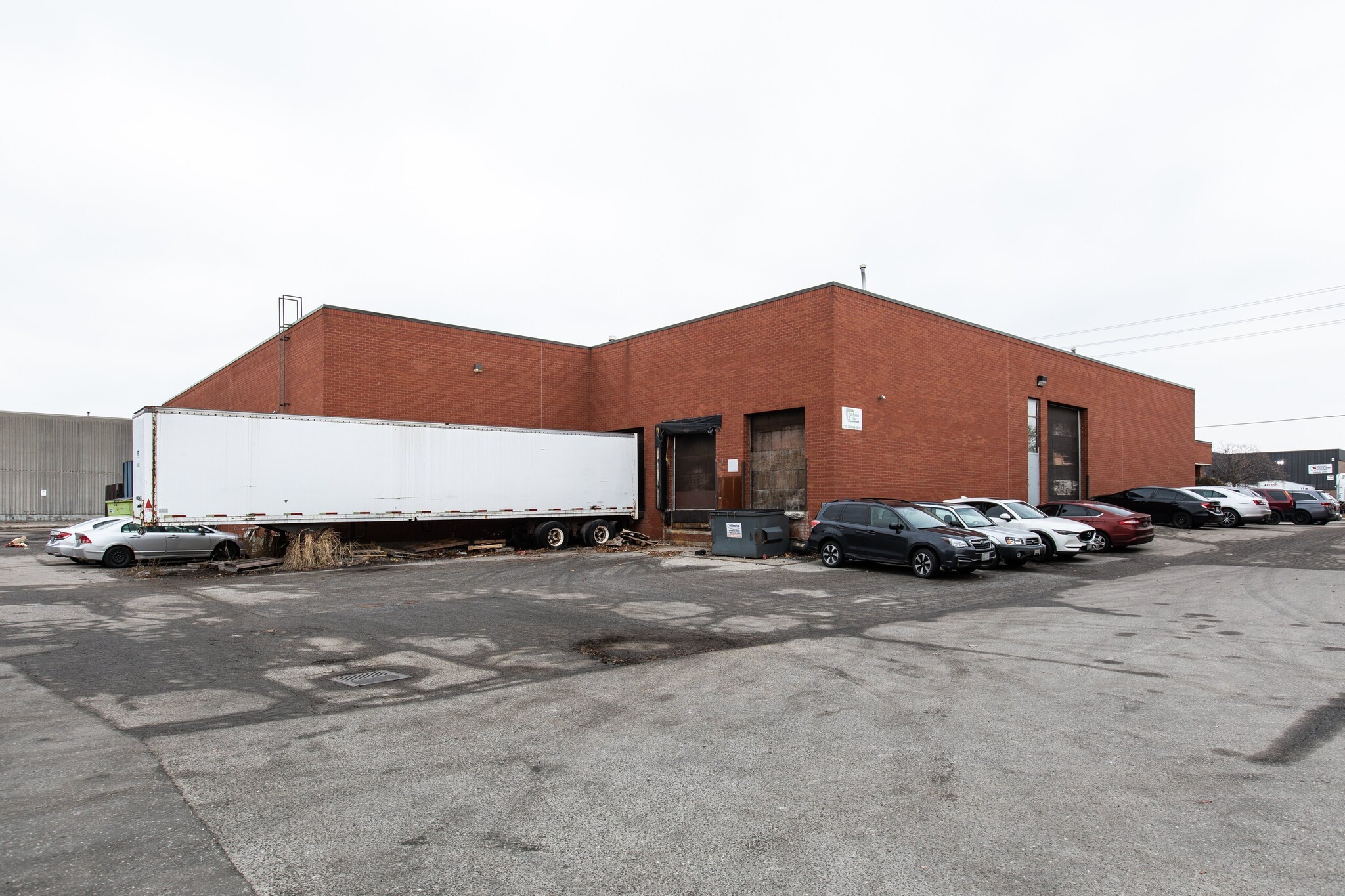 1122 Lorimar Dr, Mississauga, ON for lease Building Photo- Image 1 of 8