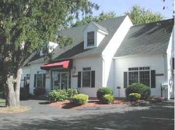 765 E Main St, Branford, CT for lease - Primary Photo - Image 1 of 5