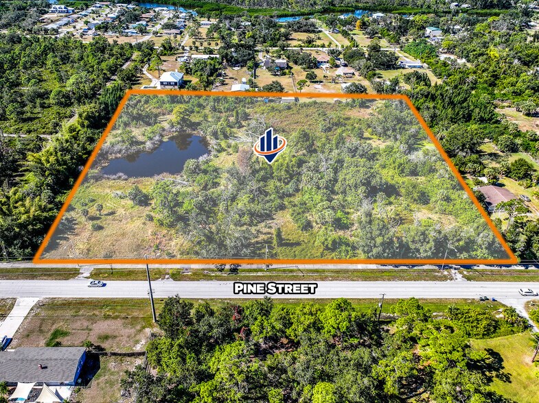330-380 N Pine St, Englewood, FL à vendre - Photo du bâtiment - Image 2 de 9