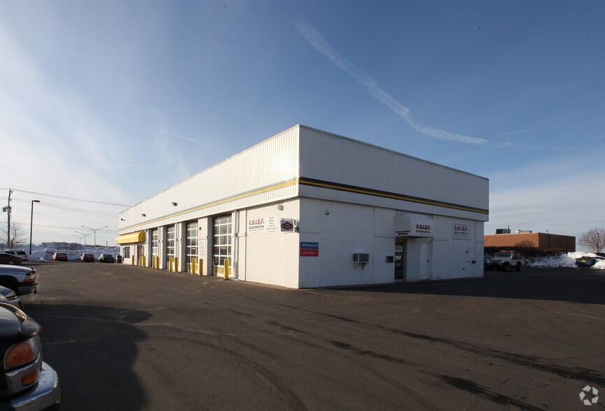 4 National Dr, Windsor Locks, CT à louer - Photo du bâtiment - Image 2 de 7