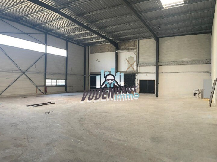 Flex in Muret for lease - Interior Photo - Image 1 of 9