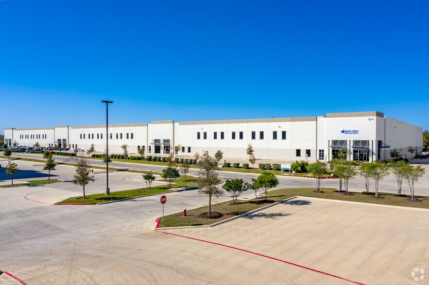 17745 Lookout Rd, Schertz, TX à louer - Photo du bâtiment - Image 2 de 4