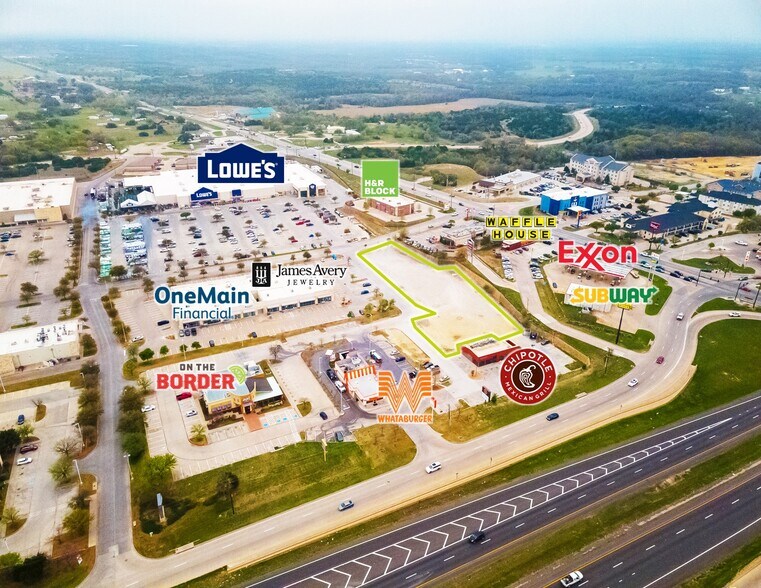 108 & 112 E Interstate 20, Weatherford, TX à vendre - Photo du bâtiment - Image 2 de 9