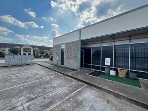 4500 W 34th St, Houston, TX for lease Building Photo- Image 1 of 5