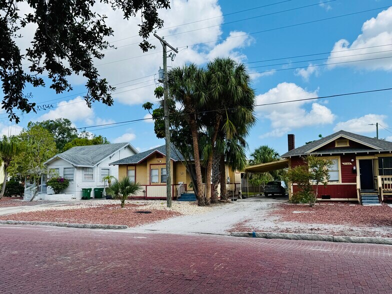 2111 W North B St, Tampa, FL à vendre - Photo du bâtiment - Image 2 de 23