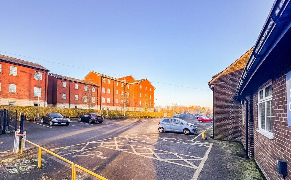 Higher Ln, Manchester à louer - Photo du bâtiment - Image 3 de 3