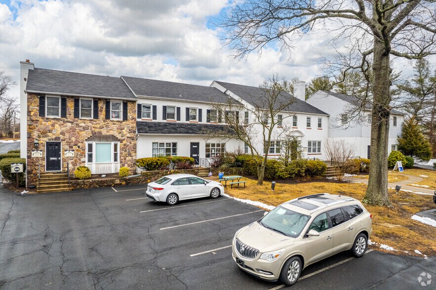 1364 Welsh Rd, North Wales, PA à vendre - Photo principale - Image 1 de 6