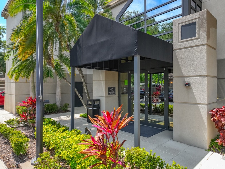 3709 W Jetton Ave, Tampa, FL for sale - Building Photo - Image 2 of 19