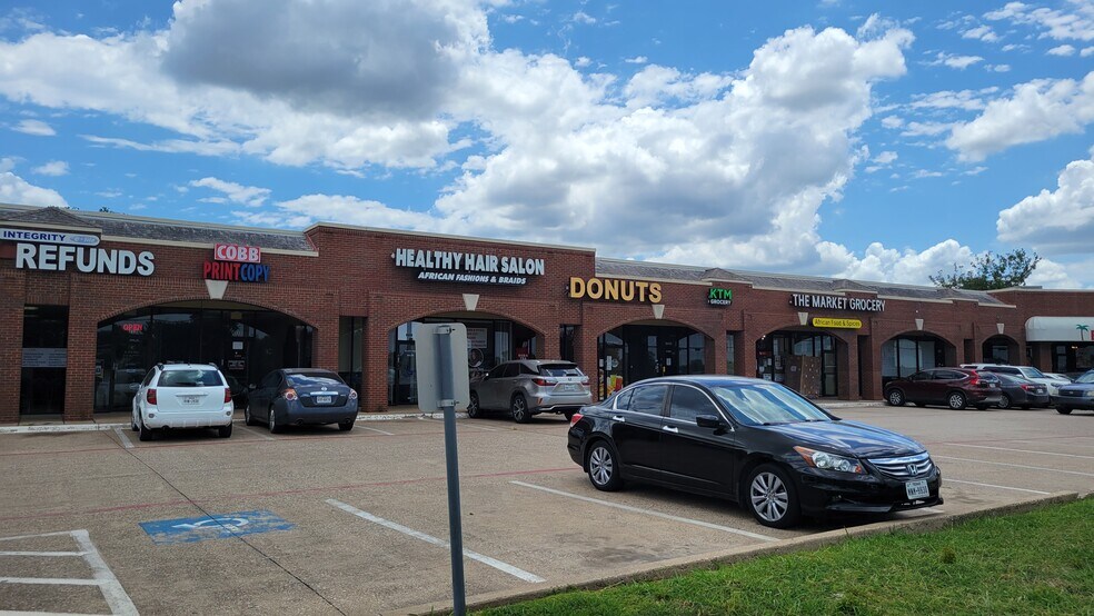 9410 Walnut St, Dallas, TX à louer - Photo du bâtiment - Image 3 de 12