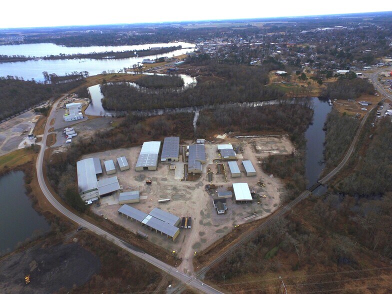 141 Knobbs Creek Dr, Elizabeth City, NC à vendre - Photo du bâtiment - Image 2 de 84