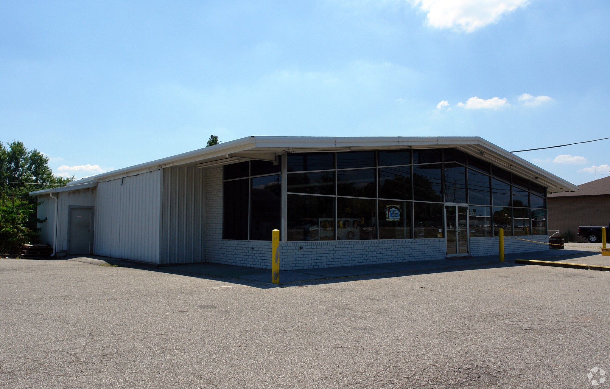 901 Dunbar Ave, Dunbar, WV for sale Building Photo- Image 1 of 20