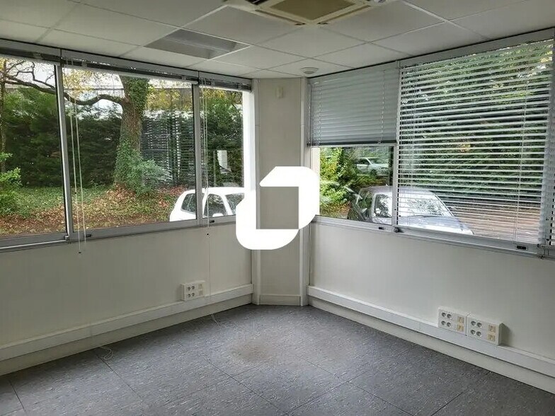 Office in Mérignac for lease - Interior Photo - Image 3 of 4