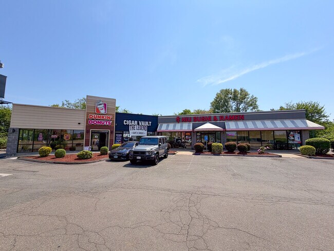Plus de détails pour 96 Frontage Rd, East Haven, CT - Commerce de détail à vendre