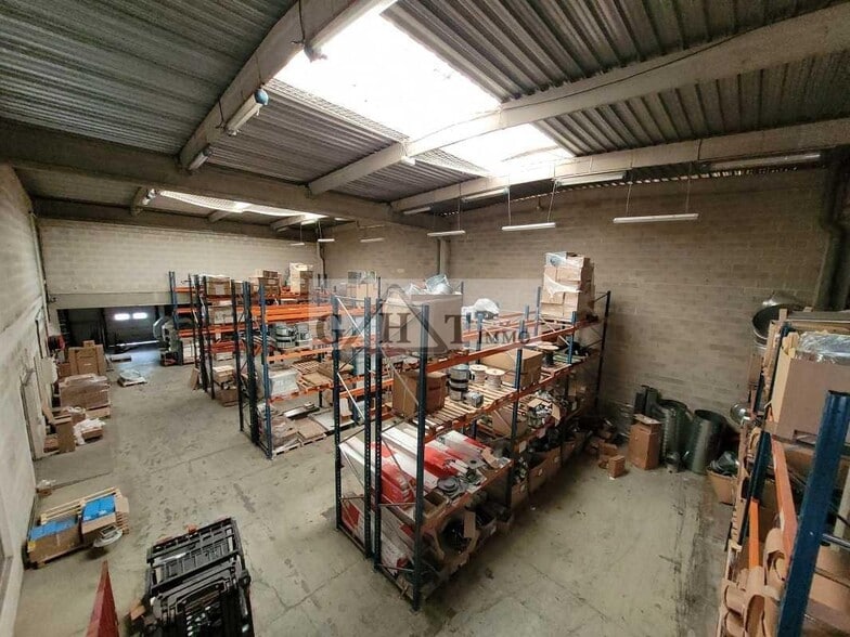 Industrial in Lisses for lease - Building Photo - Image 1 of 19