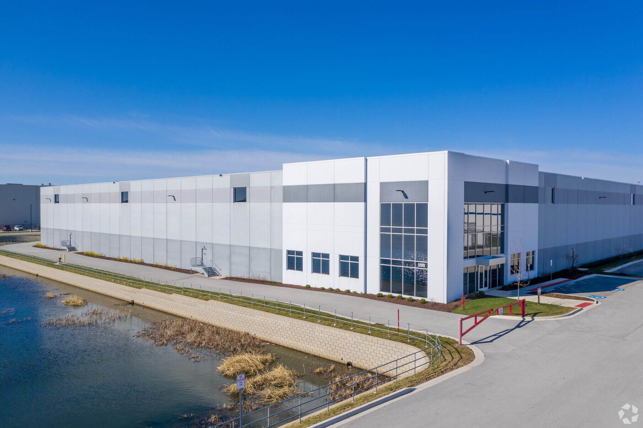 1200 N Schmidt Rd, Romeoville, IL à louer Photo du bâtiment- Image 1 de 8