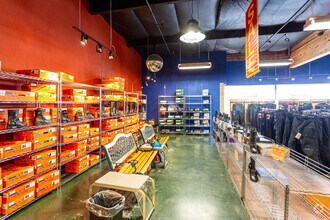 10222 S Tacoma Way, Lakewood, WA for lease Interior Photo- Image 2 of 16