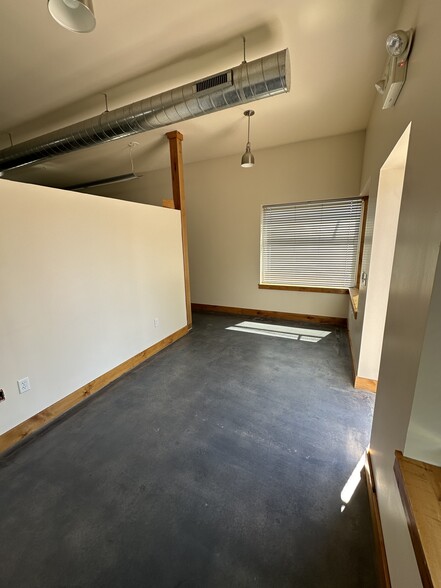 811 Walnut St, Louisville, CO for sale - Interior Photo - Image 3 of 13