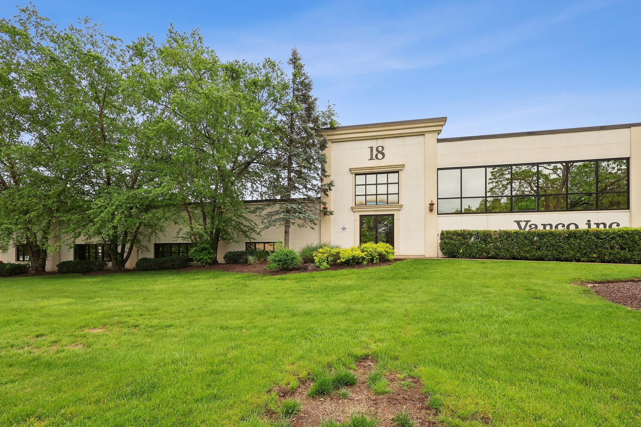 18 Microlab Rd, Livingston, NJ for lease Building Photo- Image 1 of 28