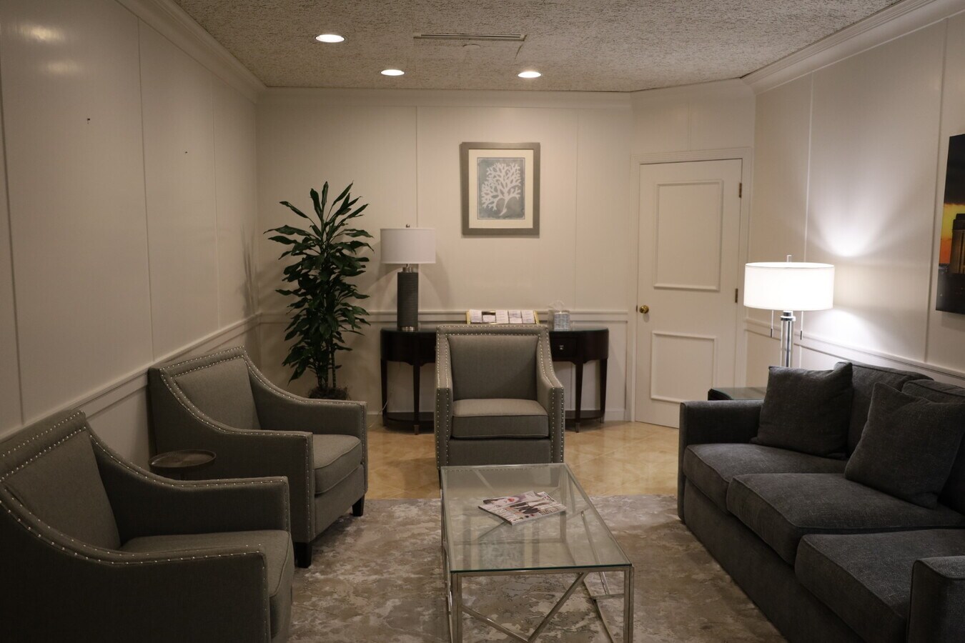 1615 Forum Pl, West Palm Beach, FL 33401 - Unité C-D-E - - Photo intérieure - Image 1 of 9