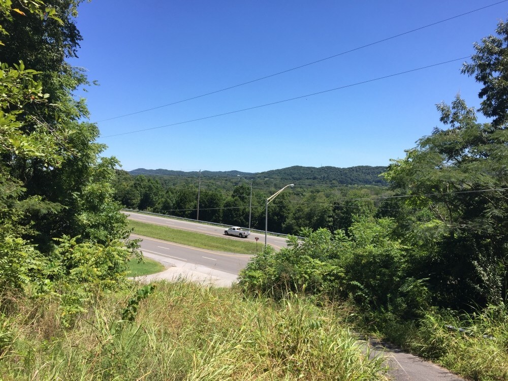 103 Indian Hills Cir, Clinton, TN for sale Primary Photo- Image 1 of 7