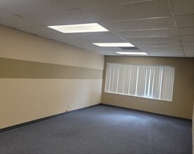 3815 Mission Ave, Oceanside, CA for lease Building Photo- Image 2 of 5