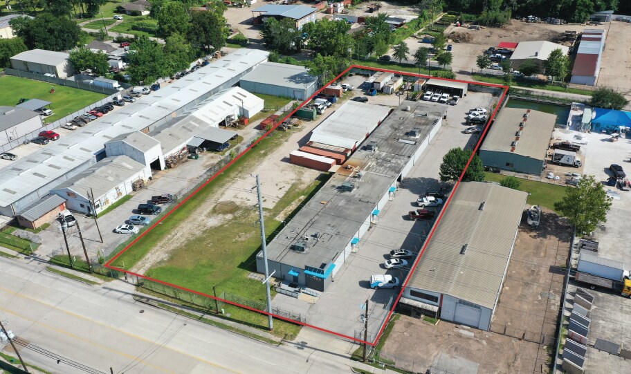 3514 Pinemont Dr, Houston, TX à vendre Photo du bâtiment- Image 1 de 6