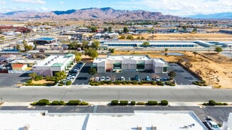 Plus de détails pour 13631 Pawnee Rd, Apple Valley, CA - Flex à vendre