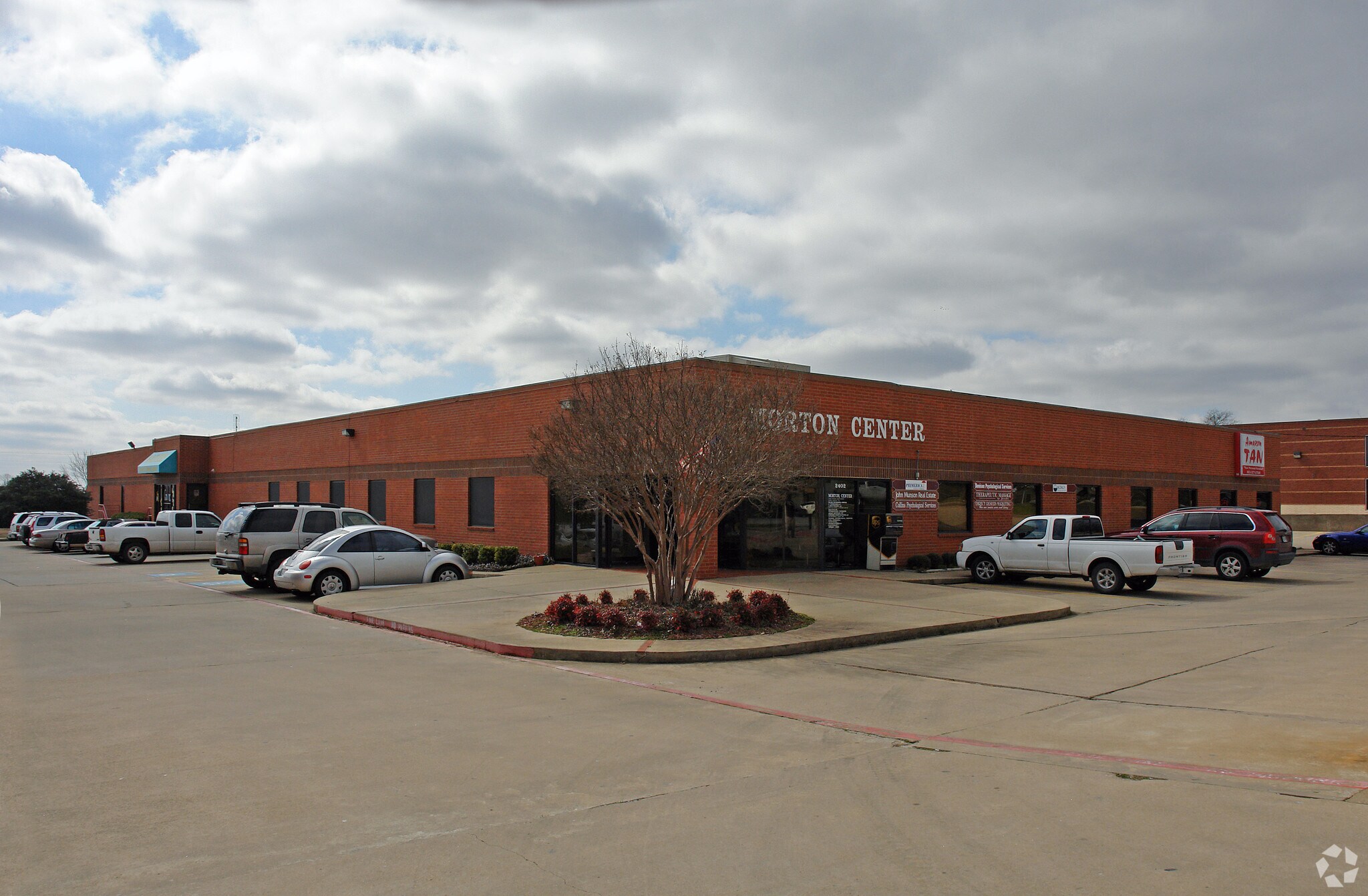 2402 W Morton St, Denison, TX à louer Photo principale- Image 1 de 11