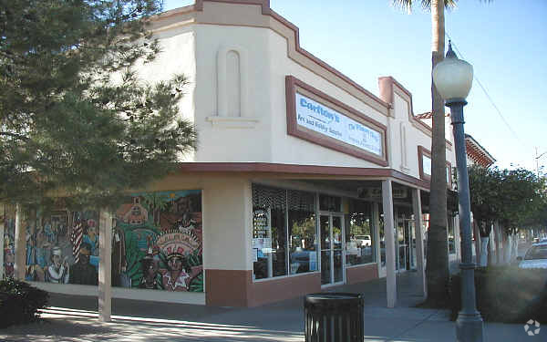 422-424 N Florence St, Casa Grande, AZ à louer - Photo du bâtiment - Image 2 de 9