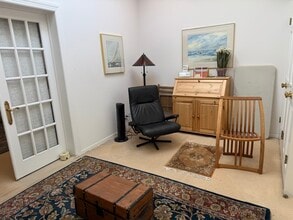 45 E Putnam Ave, Greenwich, CT for lease Interior Photo- Image 2 of 5