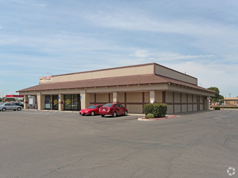 701-781 W Shaw Ave, Clovis, CA à louer - Photo du bâtiment - Image 3 de 4