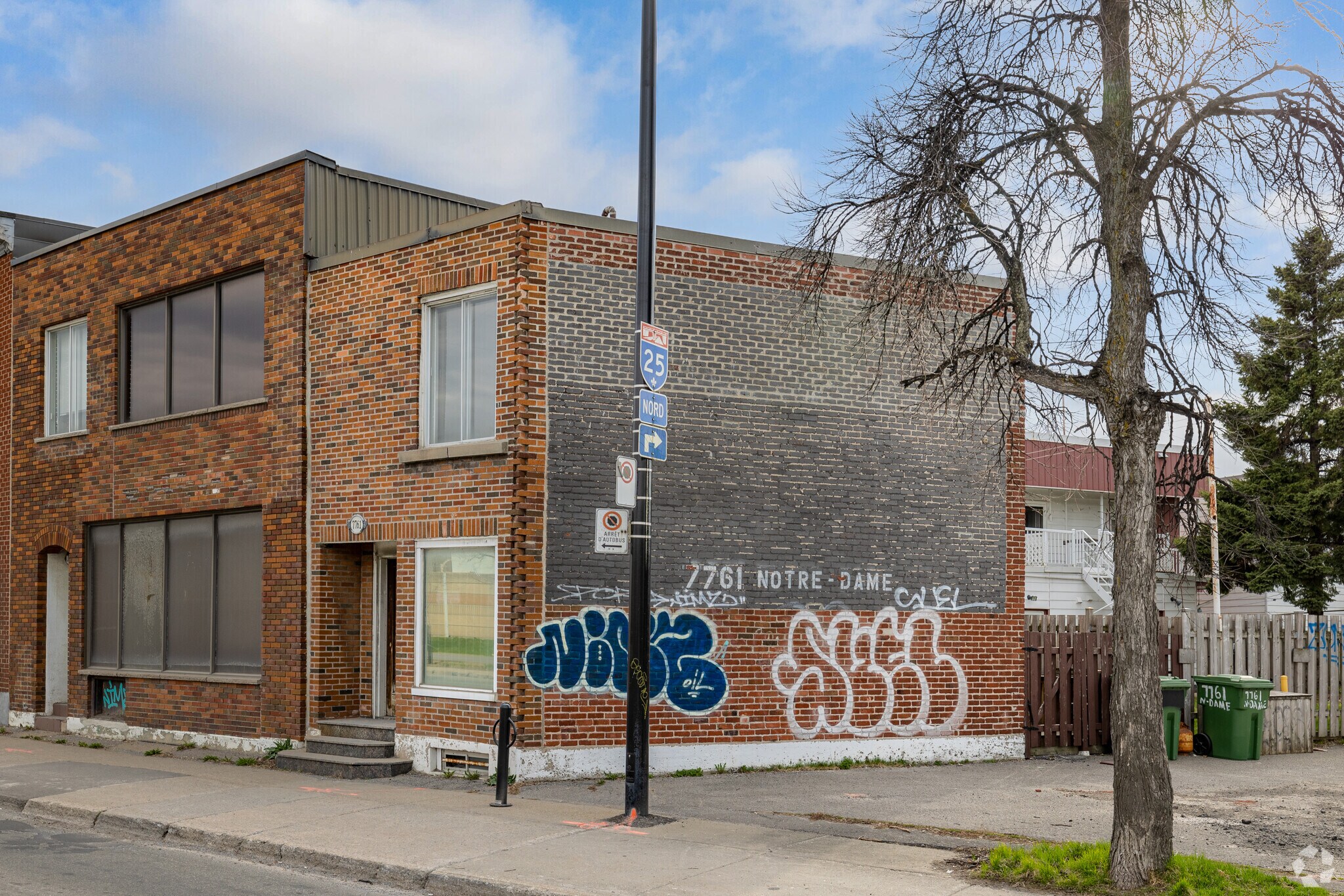 7761-7765 Rue Notre-Dame E, Montréal, QC à vendre Photo principale- Image 1 de 1