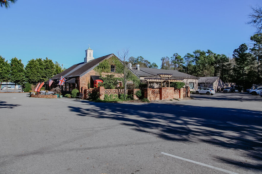 795 SW Broad St, Southern Pines, NC for sale - Building Photo - Image 1 of 1