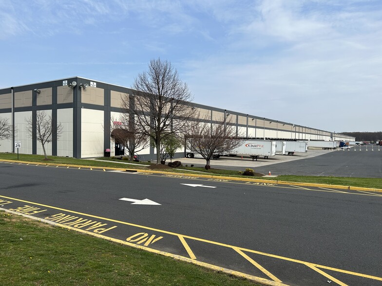 1 Industrial Rd, Dayton, NJ for lease - Building Photo - Image 2 of 2