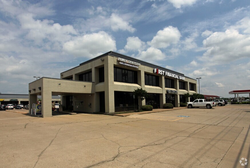 891 Keller Pky, Keller, TX for lease - Building Photo - Image 1 of 5