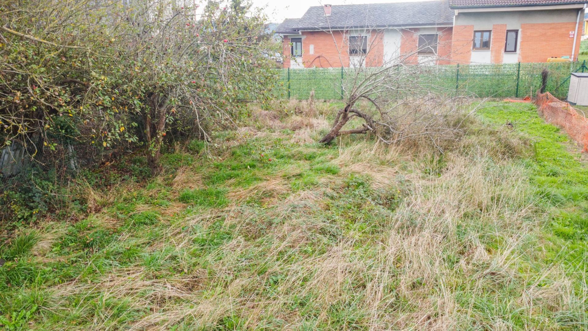 Calle Fuentespino, S/N, Siero, Asturias for sale Primary Photo- Image 1 of 28