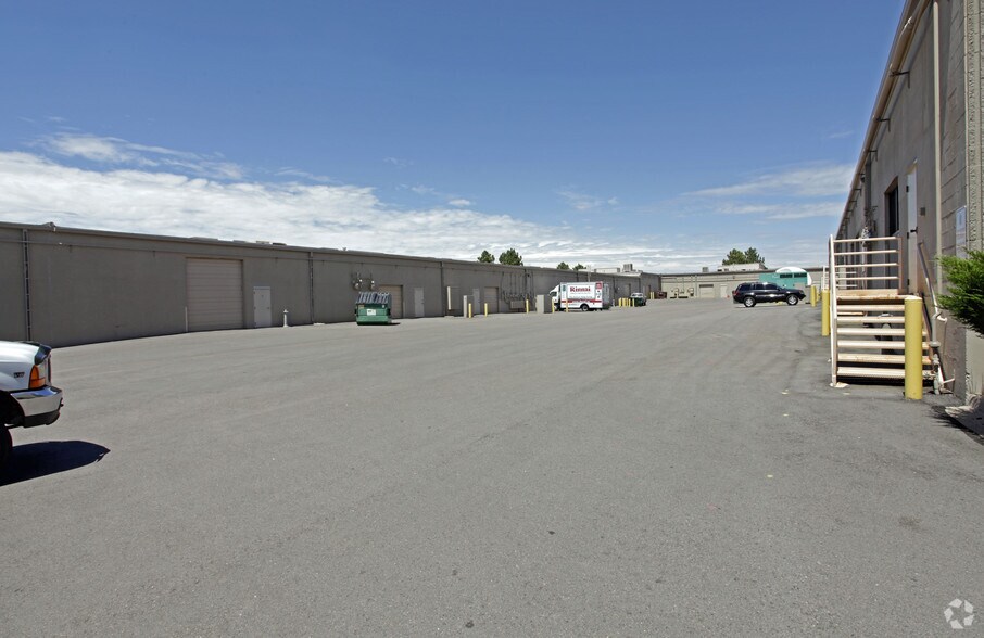 8200 S Akron St, Centennial, CO à louer - Photo du bâtiment - Image 2 de 3