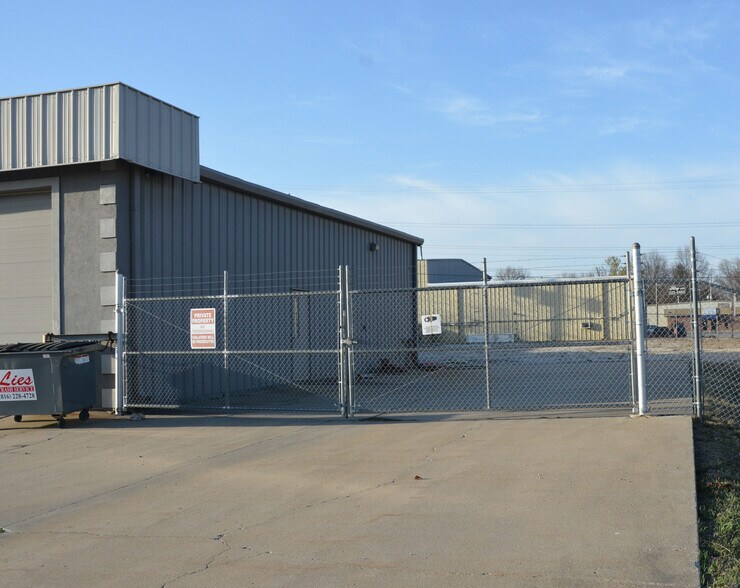 2929 SW US Highway 40, Blue Springs, MO à vendre - Photo du bâtiment - Image 2 de 4