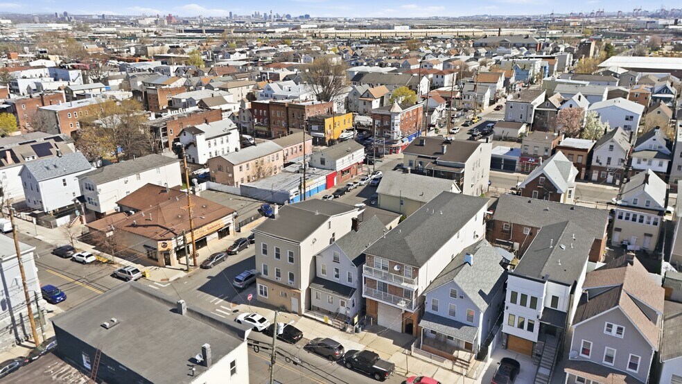 459 Fulton St, Elizabeth, NJ à vendre - Aérien - Image 2 de 8