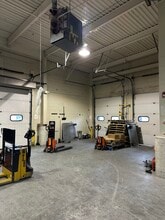 270 Murphy Rd, Hartford, CT for lease Interior Photo- Image 1 of 9