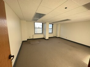 20 N Wacker Dr, Chicago, IL à louer Photo du bâtiment- Image 2 de 3