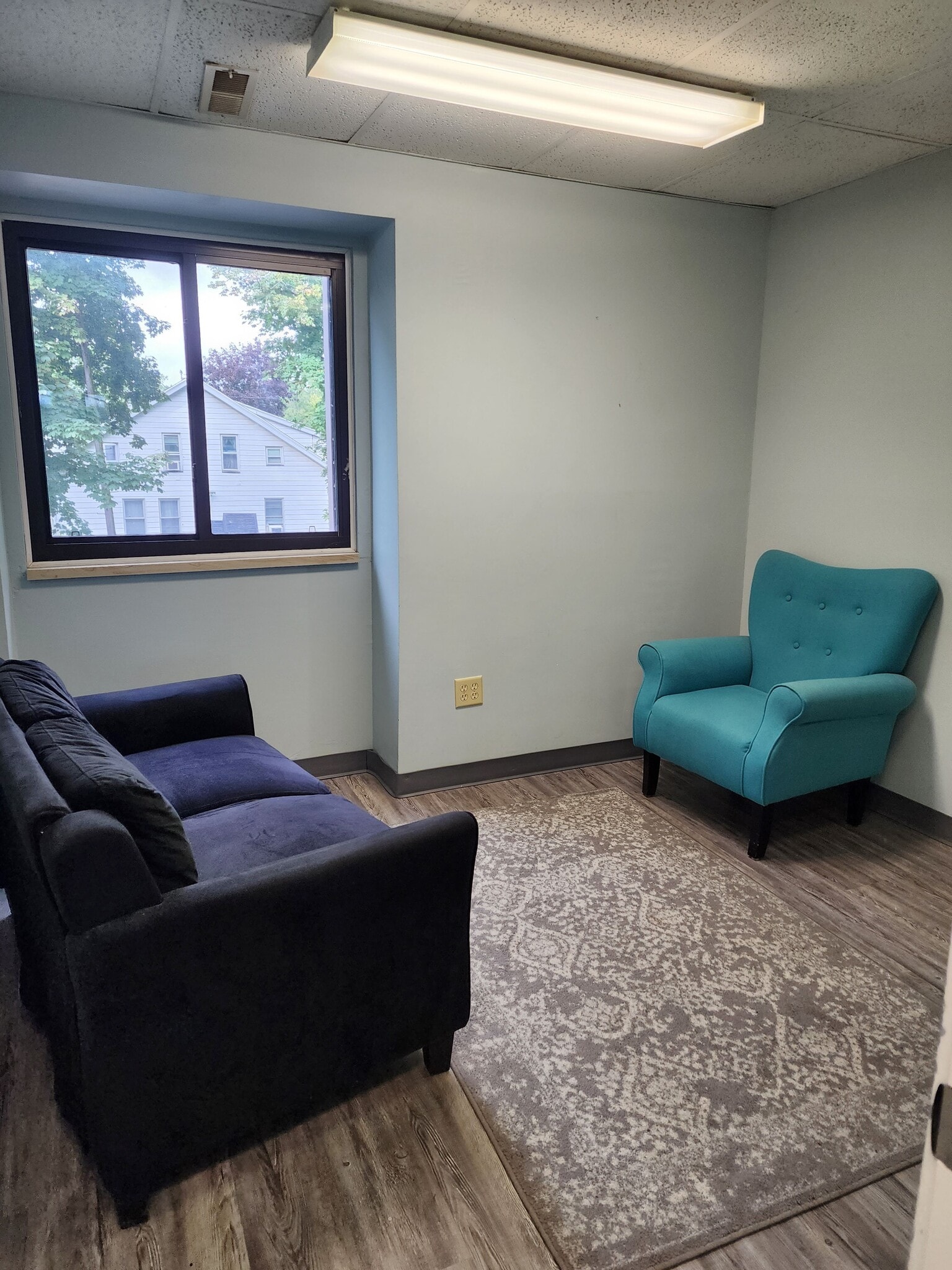 276 Highland Ave, Waterbury, CT for lease Interior Photo- Image 1 of 8