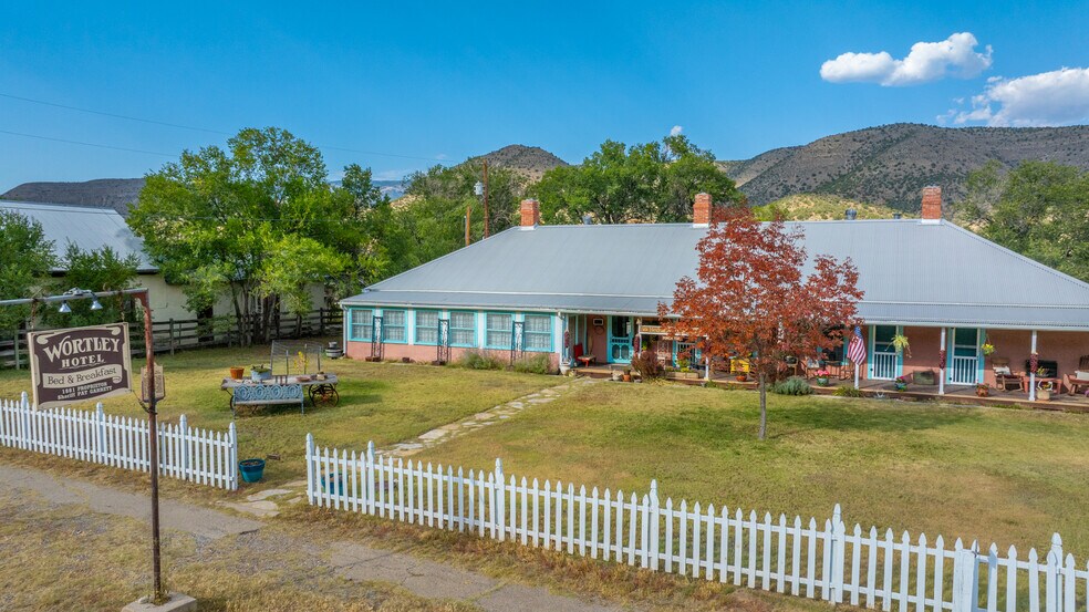 585 Calle La Placita, Lincoln, NM à vendre - Photo du bâtiment - Image 3 de 34