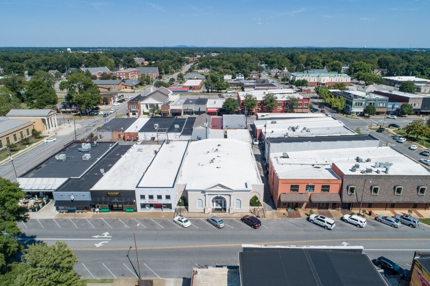 112 N Jefferson St, Athens, AL for lease - Building Photo - Image 2 of 30